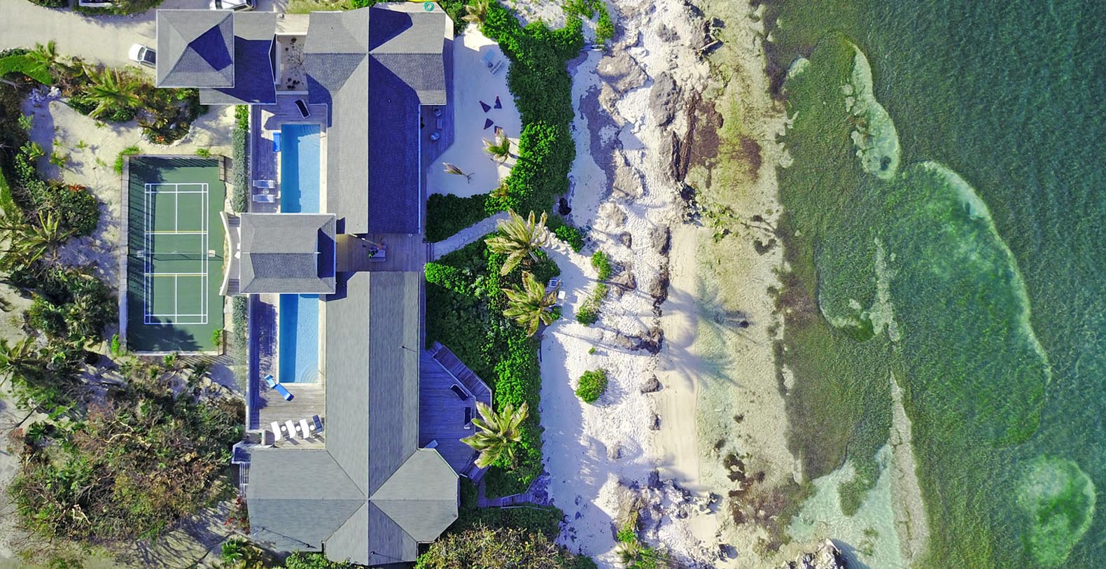 Amoraflora Grand Cayman