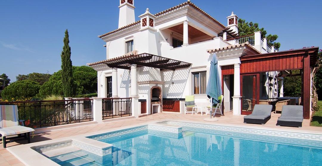 Heavenly Hibiscus Villa Algarve Portugal