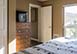 Firelight Chalet Montana Vacation Villa - Blackfoot River