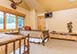 White Wolf Retreat Montana Vacation Villa - Big Sky