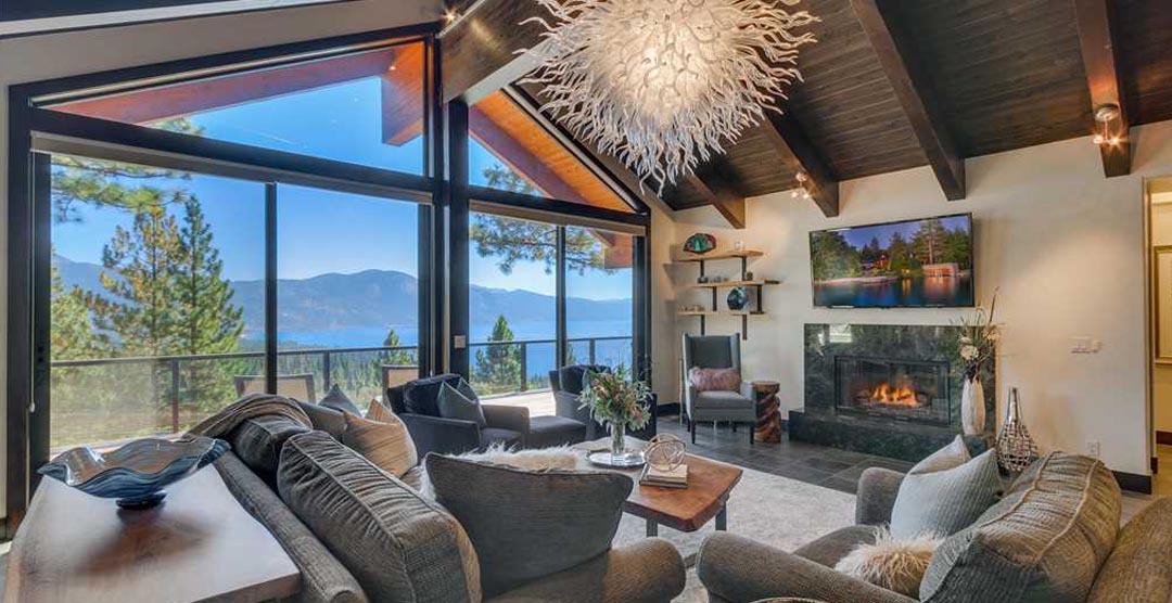 Lakeview Modern Luxury Villa Holiday Rental